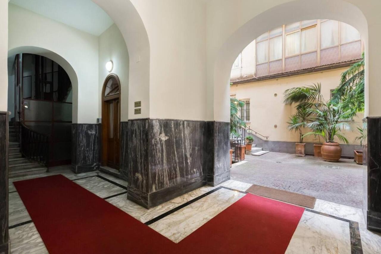 Incantevole Appartamento In Pieno Centro A Roma Luaran gambar